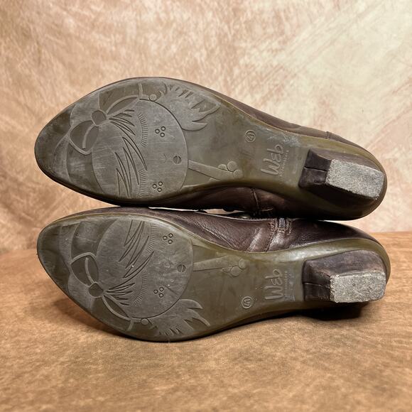 Eric Michael Web Brown Leather Studded Ankle Boots Low Heel Zip Up Western Boho - Picture 4 of 11